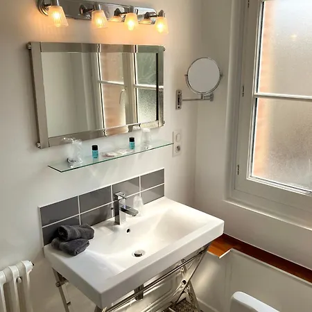 دو أونغليتيير إيتريت فندق إتريتا