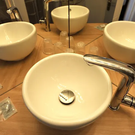 D'angleterre Otel 2*